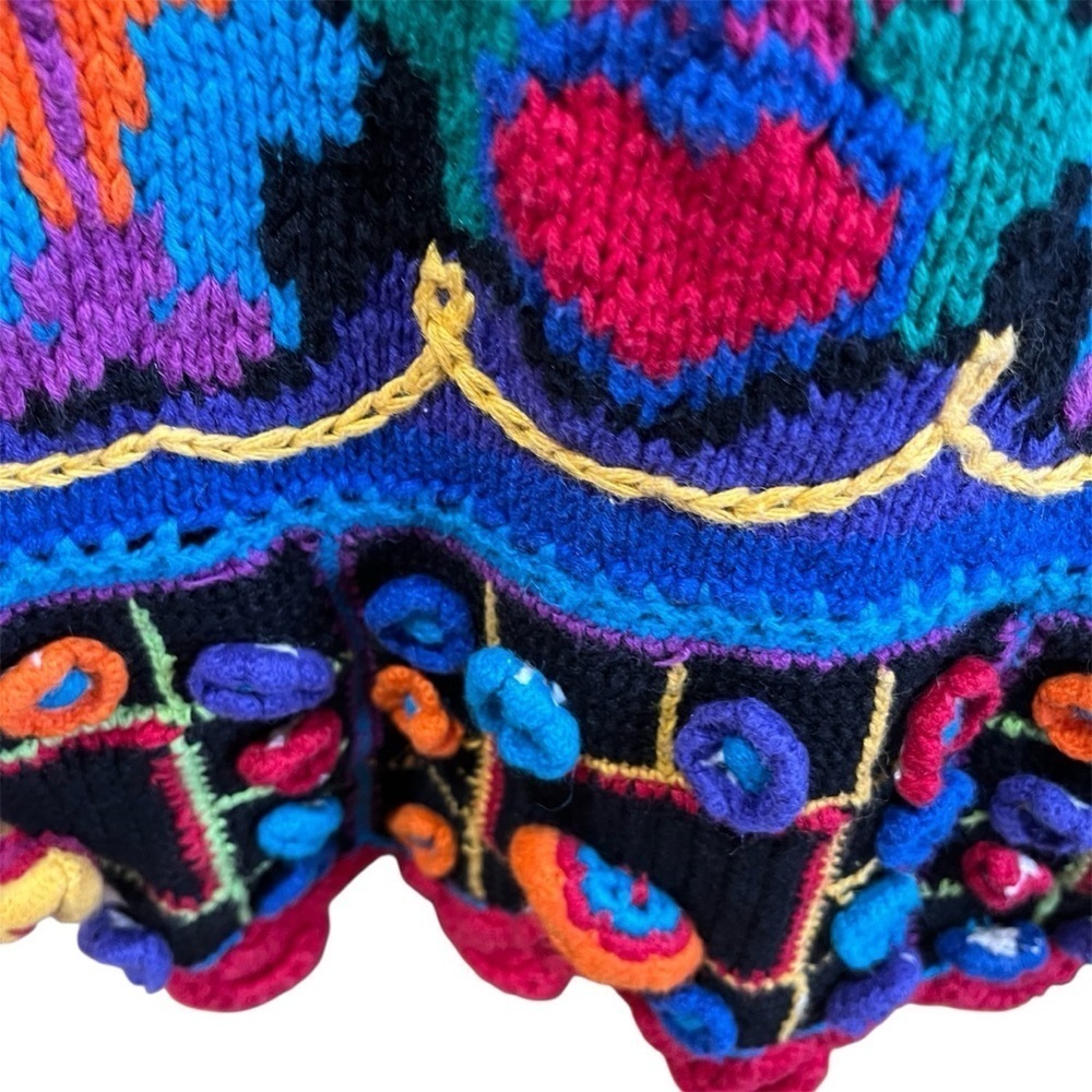 Casual Corner Artsy 90s Red Knit Sweater Vibrant Details Art To Wear - Picture 2 of 11